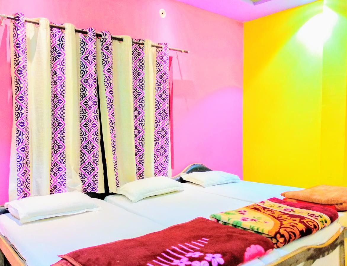 Shree Sai Paying Guest House Varanasi Exterior photo